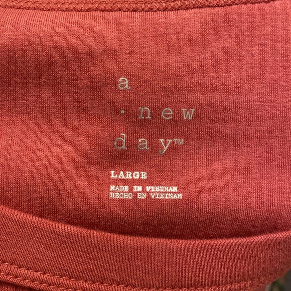 Plain Ribbed Shirt - Picture 4 of 5